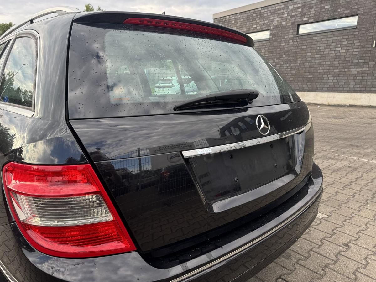 Mercedes C Klasse S204 original Heckklappe mit Heckscheibe 197 Obsidianschwarz Kombi Bj.2009